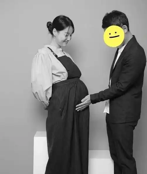 现在韩智慧与老公已经结婚十年了,婚后的生活十分的低调,但是可以看