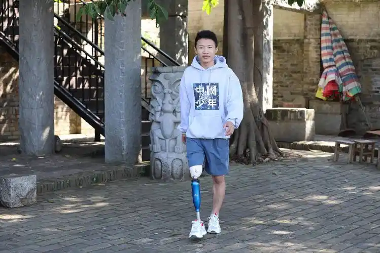 截肢后残肢出现萎缩一般多久定型?_肌肉_假肢_运动