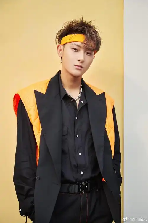 是帅气可爱并存的元气ykybtao黄子韬教练啦