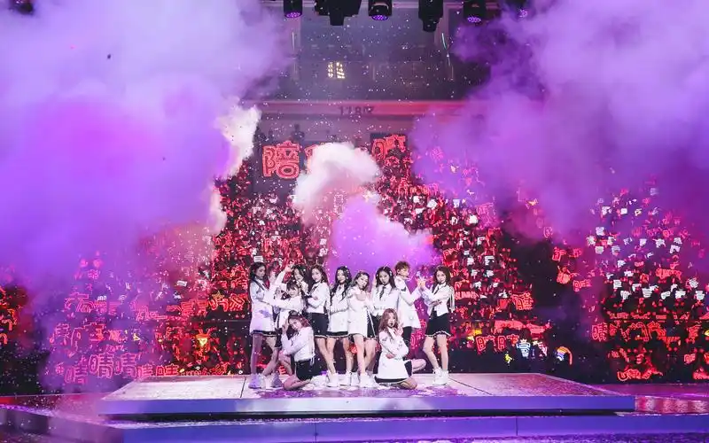 火箭少女101演唱会团粉视角全程拍摄