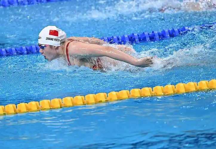游泳女子200米蝶泳半决赛赛况