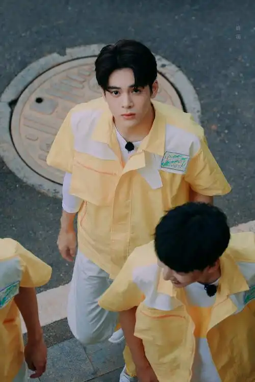 07310803牛气满满小晞站子图