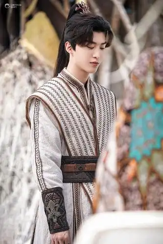 我表妹说秦烈真的帅,所以灵域赶紧播吧