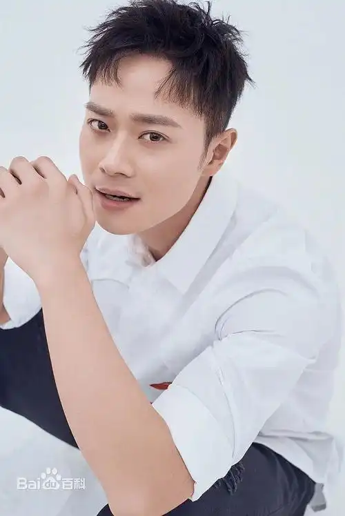 没人觉得曹骏和小顾长得简直一样吗