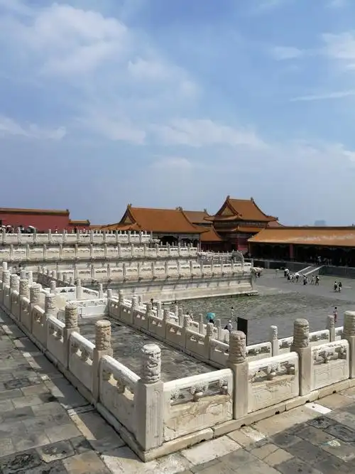北京故宫是,中国明,清两代的皇家宫殿,旧称紫禁城,是中国古代宫廷建筑