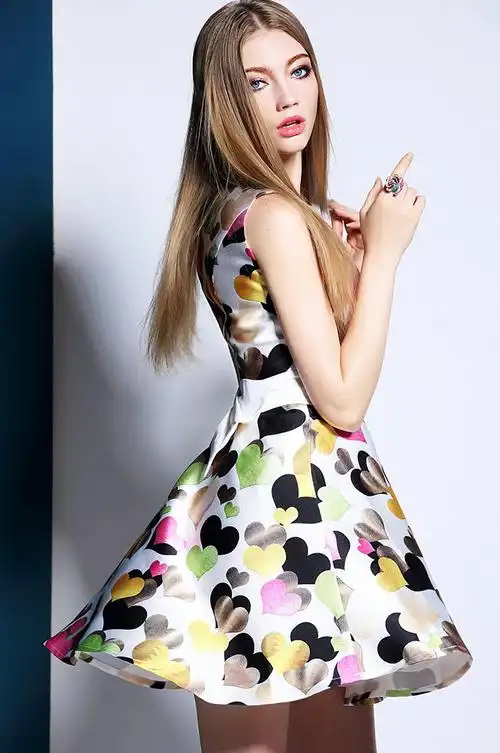 东大门欧美潮流女装蝴蝶结时尚桃心印花a字摆修身背心裙代发50220