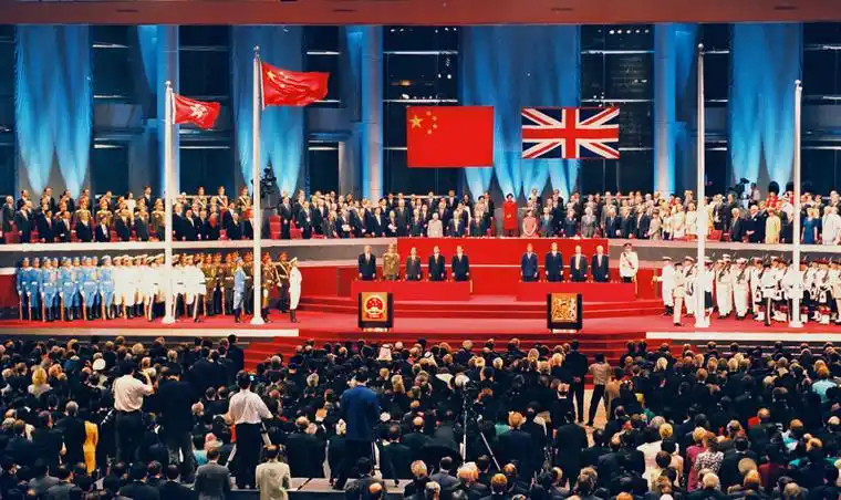 香港回归日1997年6月30日晚,香港回归祖国,这是政权交接仪式现场.