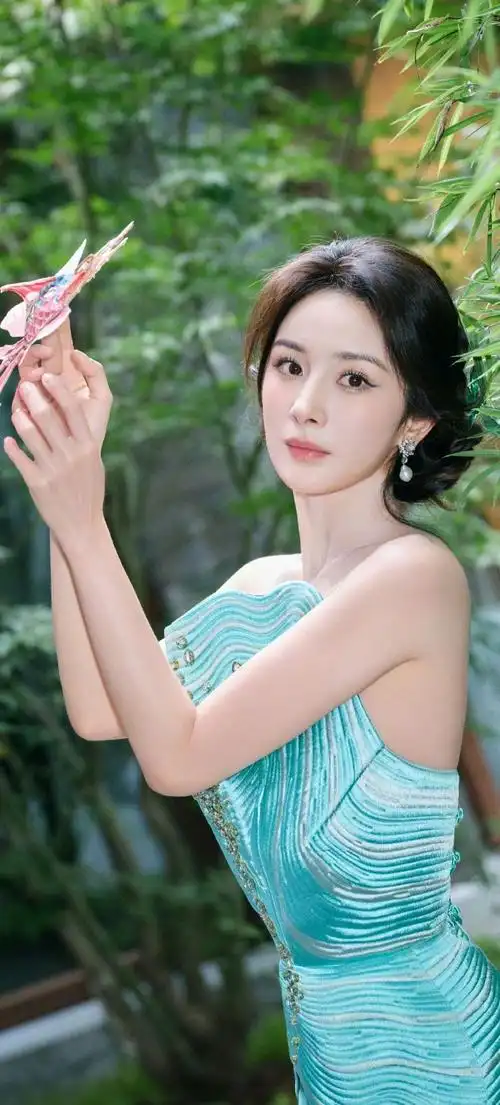 杨幂#高清无水印壁纸(26)