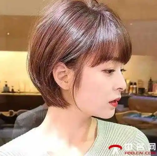 2021年夏季女生短发图片夏季最流行的短发发型