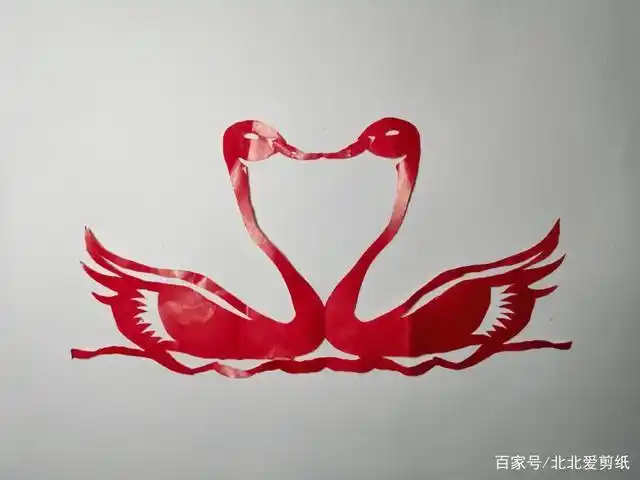 北北爱剪纸,一对天鹅图案剪纸,漂亮好学,孩子喜欢