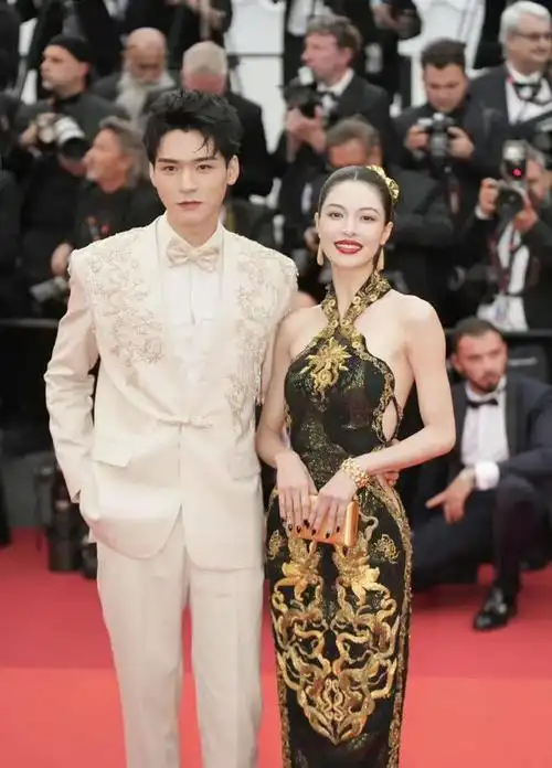 徐静蕾代孕生女?龚俊钟楚曦剧组夫妻?吴刚吃绝户?黄子韬背刺女友?