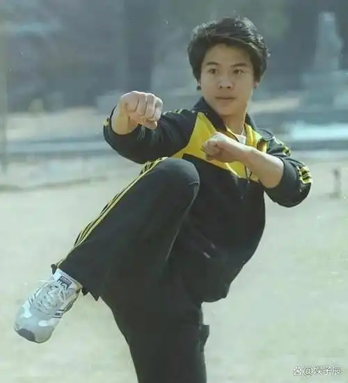 李连杰自曝引热搜:已交代后事!不立碑不办丧事