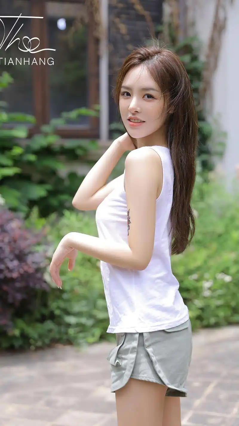 小清新夏天美女手机壁纸