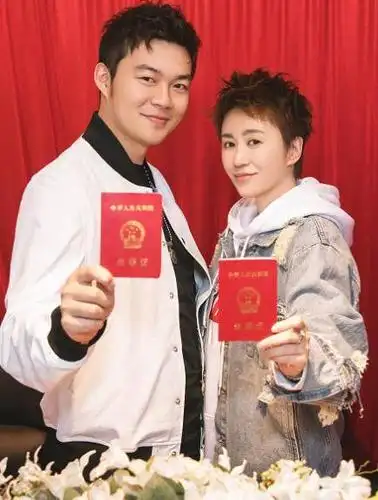 沈腾祝福马丽领证:要啥礼物随便点 祝福说了什么话