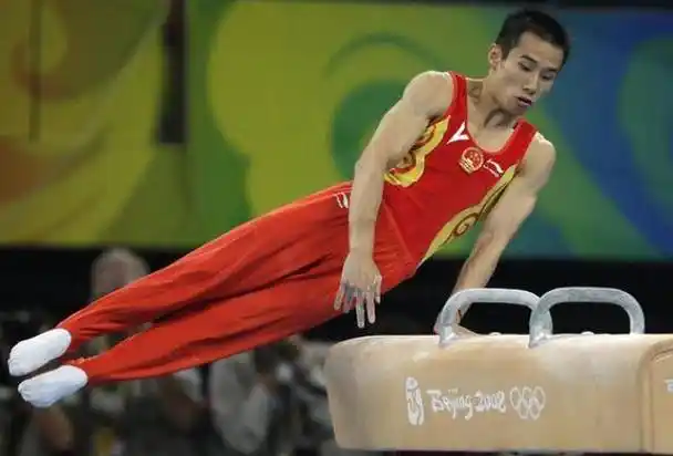 原创奥运冠军肖钦因前女友诈骗5800万被牵连退役消失8年后成大校