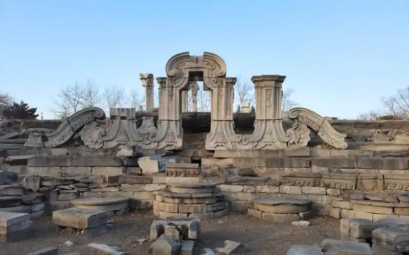 课本中的圆明园西洋楼遗址