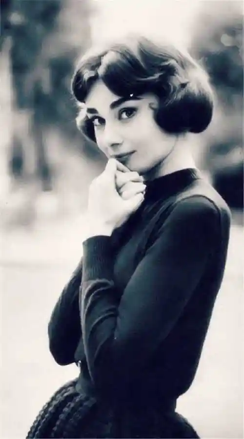 美丽优雅女神奥黛丽赫本珍藏的私房照你被惊艳到了吗