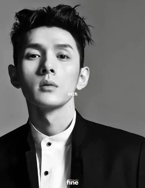 李佳琦学历造假事件分析_李佳琦_卓越·世纪中心攻略_南昌大学_娱乐