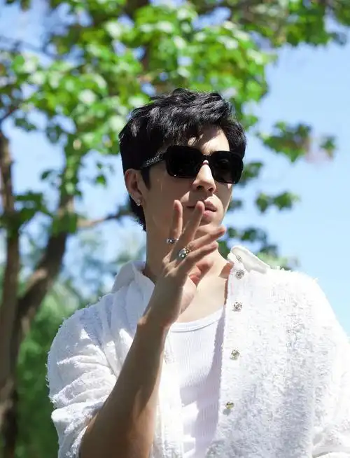 96井柏然抖抖口袋掉落一段迷路的夏天