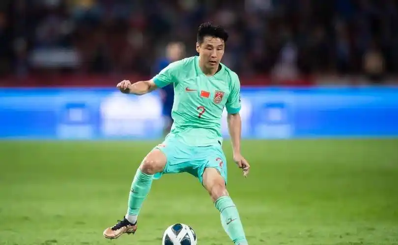 武磊曝光留洋内幕:留洋一切都变了,承认被同化,刚回来随便踢_中超