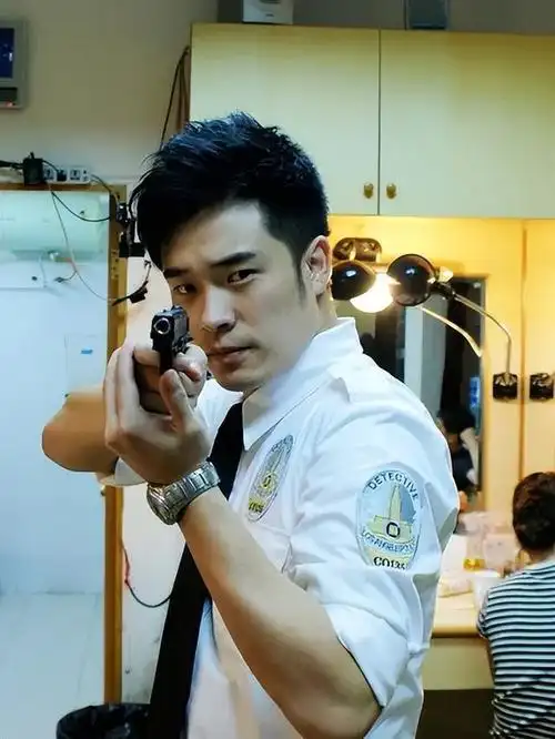 高亚麟仅是娱乐圈的冰山一角,这几个明星一个比一个恶心|陈赫|姚笛