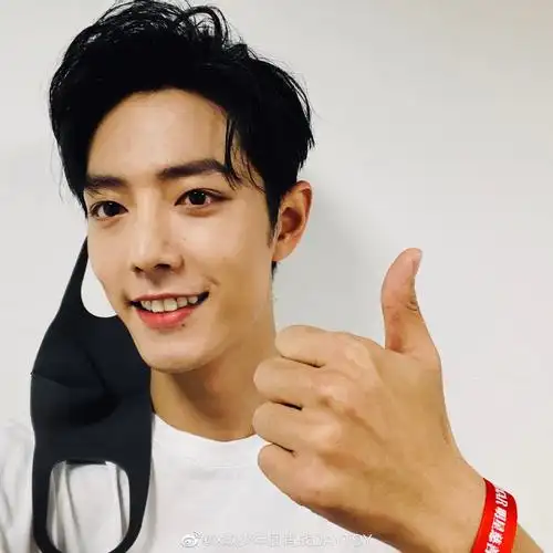 青春正能量肖战暖心笑容合集太治愈cra到爆