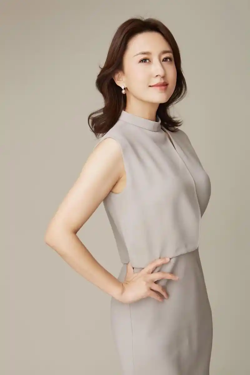 4月3日,央视主持人张蕾发文疑告别主持舞台.