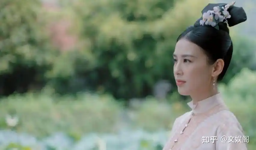 40岁黄圣依脱离滤镜出演贵妃扯下了多少美颜女的遮羞布