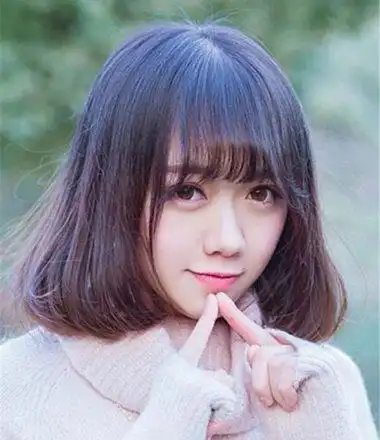 女生空气刘海梨花头短发发型 女生中分内扣披肩梨花头发型