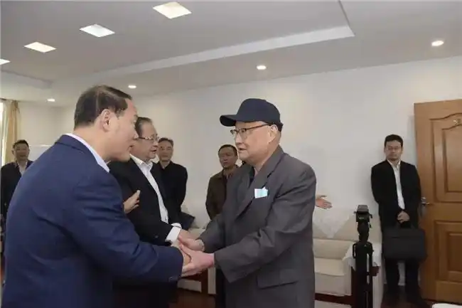 "11月4日上午,受最高人民检察院党组书记,检察长张军和安徽省委常委