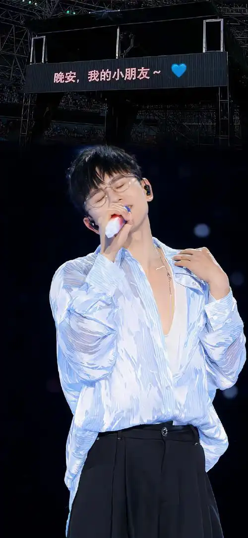 张杰壁纸 大放送97怎么有人满40-20啊