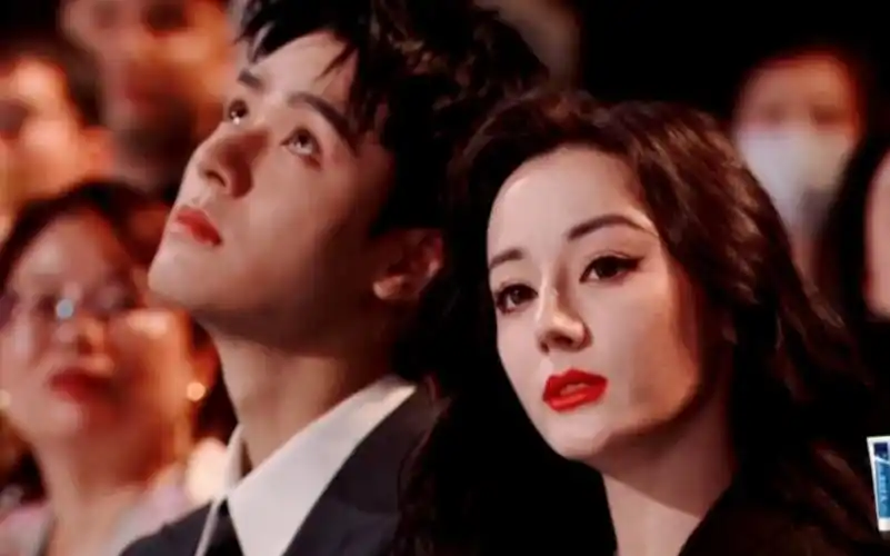 【龚俊×迪丽热巴】年度号召力艺人×年度最具商业价值艺人,安乐传小