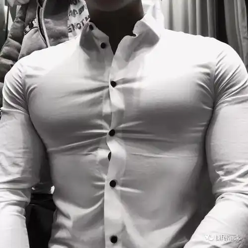 被50个猛男用胸肌强撩,妹子们不淡定了