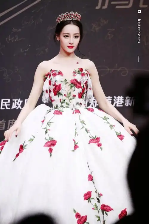 你最喜欢迪丽热巴的哪套红毯妆造? - 知乎