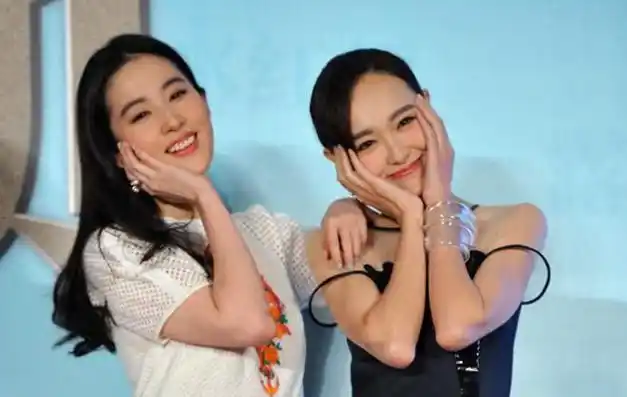 32岁刘亦菲撞上35岁唐嫣简直是我见过最惨烈同框现场