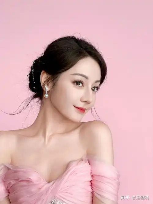 迪丽热巴大家觉得是盛世美颜吗? - 知乎