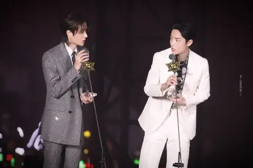 20191228星光大赏博君一肖│肖战│王一博 - 堆糖,美图壁纸兴趣社区