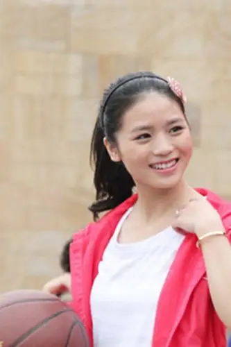 【图】英英出席上海国际电影节 黄英个人资料详解