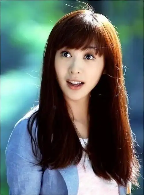 李菲儿新综艺又遭吐槽本手握王炸错失黄晓明后为何越混越差