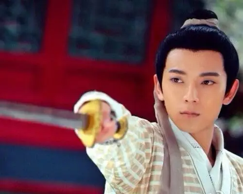 【图】新神雕侠侣陈翔剧照吸粉无数 湿身热吻张馨予