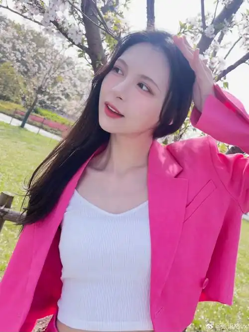 张语格超话#一条plog告别三月#  花开了9496