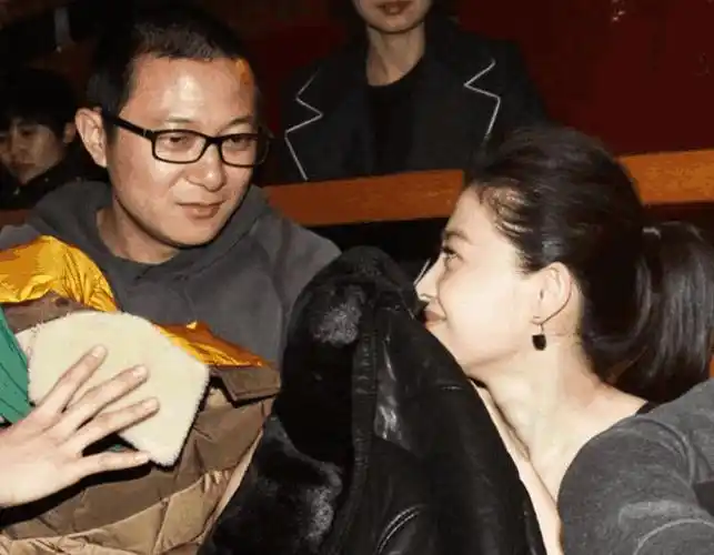 梅婷用5年捧红了丈夫,对方走红后却选择离婚,相貌平平的现任有何长处?