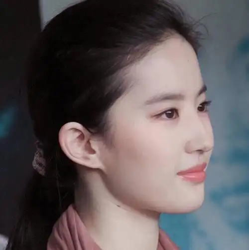 聊聊美人发际线#关于发际线类似ab,刘亦菲的发际_圈子-新氧美容整形