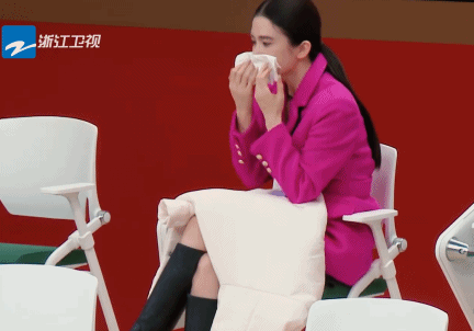 多演戏,少说话吧-趣百科