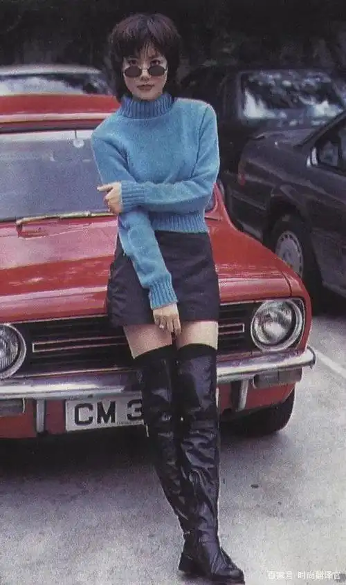 王菲年轻时可真美,怎么时髦怎么来,肤白腿长真吸睛!