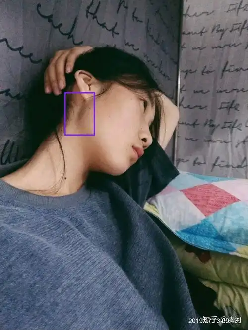 女生鬓角头发多且浓厚是一种怎么样的体验