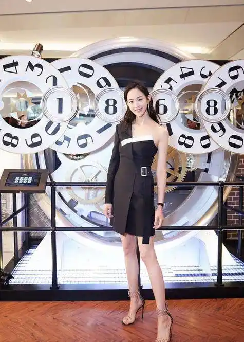 "性感女神"张钧甯年底与《误杀》导演大婚,两人多次因戏生情!