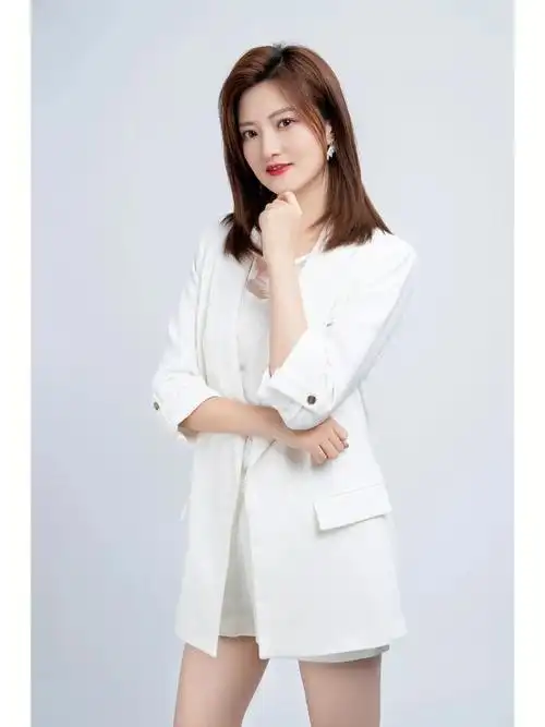 天真蓝个人形象照职业照风格天生傲娇成片