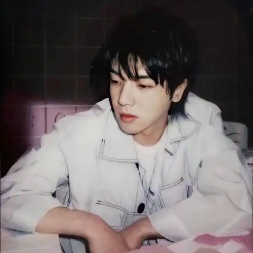 新浪娱乐头像##华晨宇美貌大赏##2024华晨宇火星演唱会