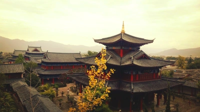 木府是云南丽江古城内的古代宫殿建筑群,原为明代丽江土司衙门的府邸